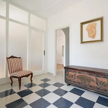 Apartment Kairos *